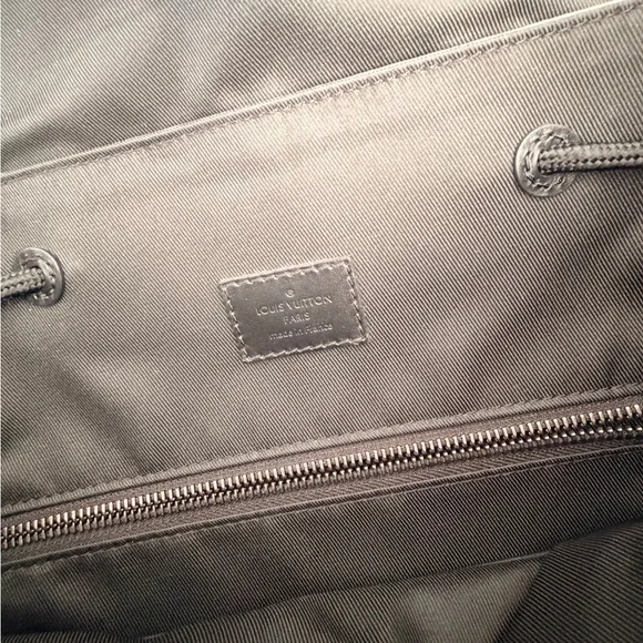 Louis Vuitton Christopher MM Backpack - Picture 7 of 8